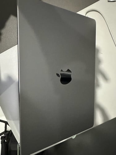 MacBook Pro 14” (2021)