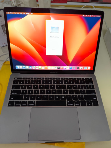 MacBook Pro 2017 13inch core i5 Ram16G 256G