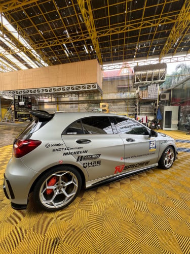 Mercedes A200