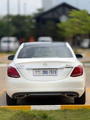 Mercedes Benz C300 AMG 2015