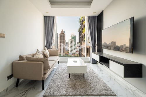 Modern 2 Bedrooms Condo for RENT in J Tower 2 BKK1 with Gym and Pool