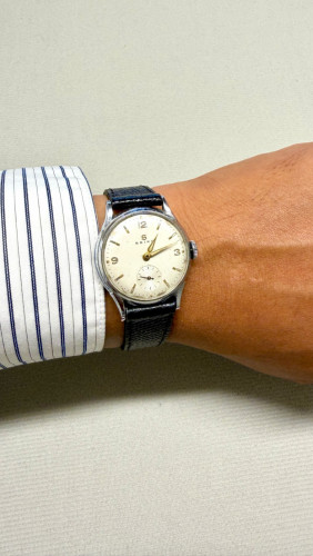 Original Super Rare Vintage SEIKO with Sub-Second Manual Winding 1945-1950s- (Condition 70%)