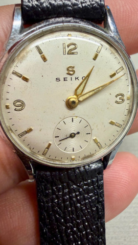 Original Super Rare Vintage SEIKO with Sub-Second Manual Winding 1945-1950s- (Condition 70%)