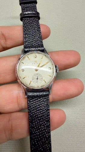 Original Super Rare Vintage SEIKO with Sub-Second Manual Winding 1945-1950s- (Condition 70%)