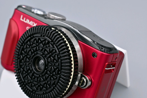 Panasonic LUMIX GF6 with Oreo lens