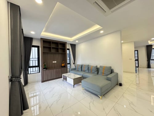 Queen B ll For rent ChipmoyGrand PhnomPenh