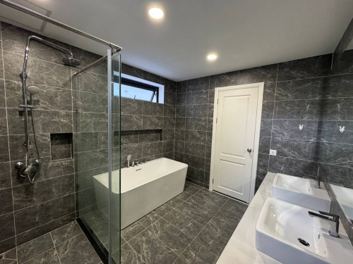 Queen B ll For rent ChipmoyGrand PhnomPenh