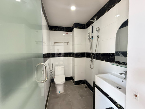 Studio room for rent
