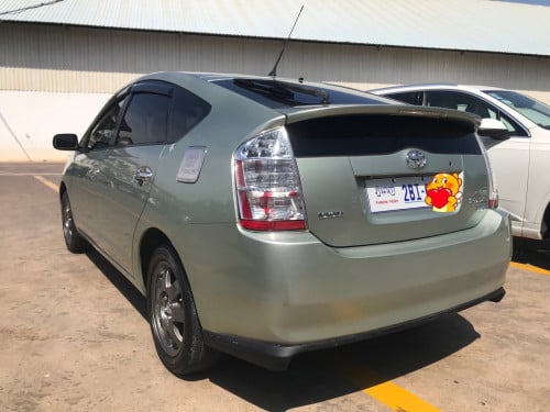 Toyota Prius 2008 Full Option Touring ក្នុងលឿង