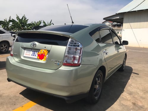 Toyota Prius 2008 Full Option Touring ក្នុងលឿង