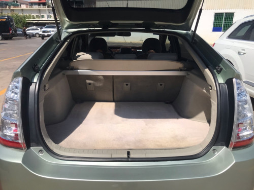Toyota Prius 2008 Full Option Touring ក្នុងលឿង