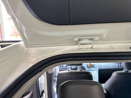 Toyota Prius Option 4