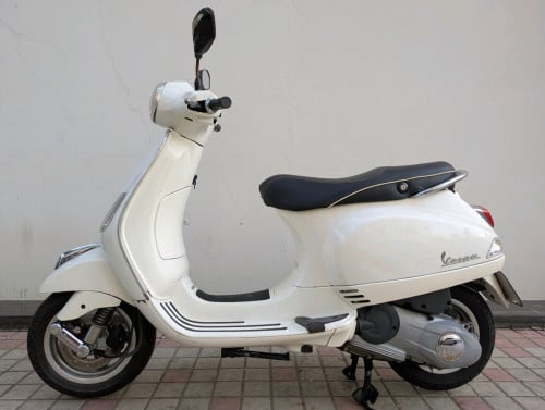 Vespa LX 125