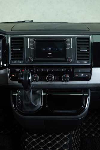 Volkswagen Multivan 2018 V4 2.0L