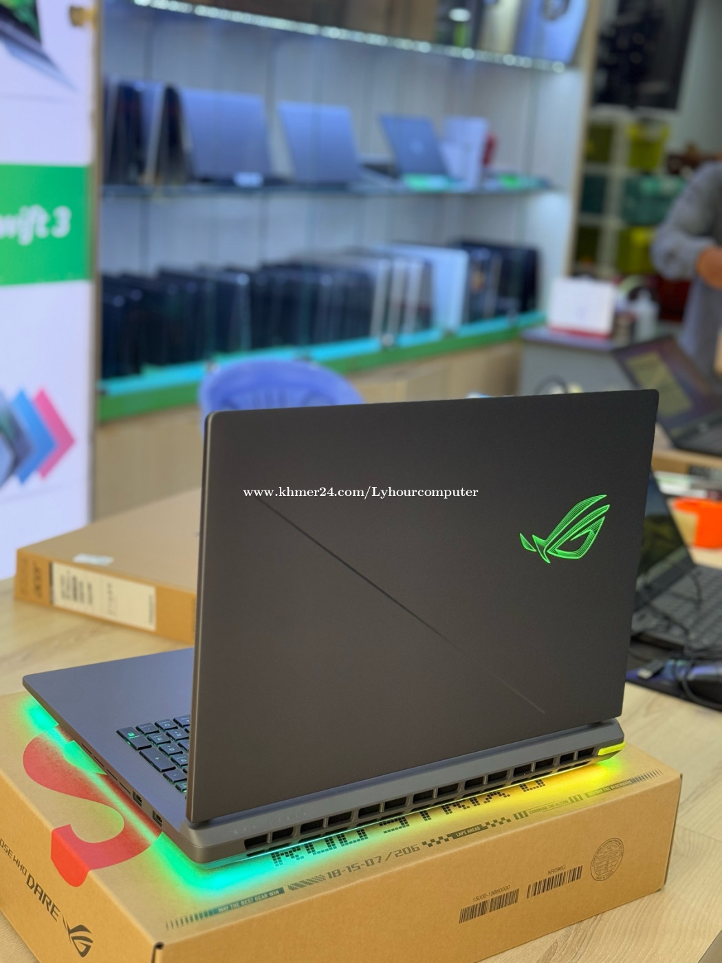 ASUS ROG G815LP Ultra9 16G-1TB-5070 8GB 2.5K តម្លៃ $2199 ក្នុង ...