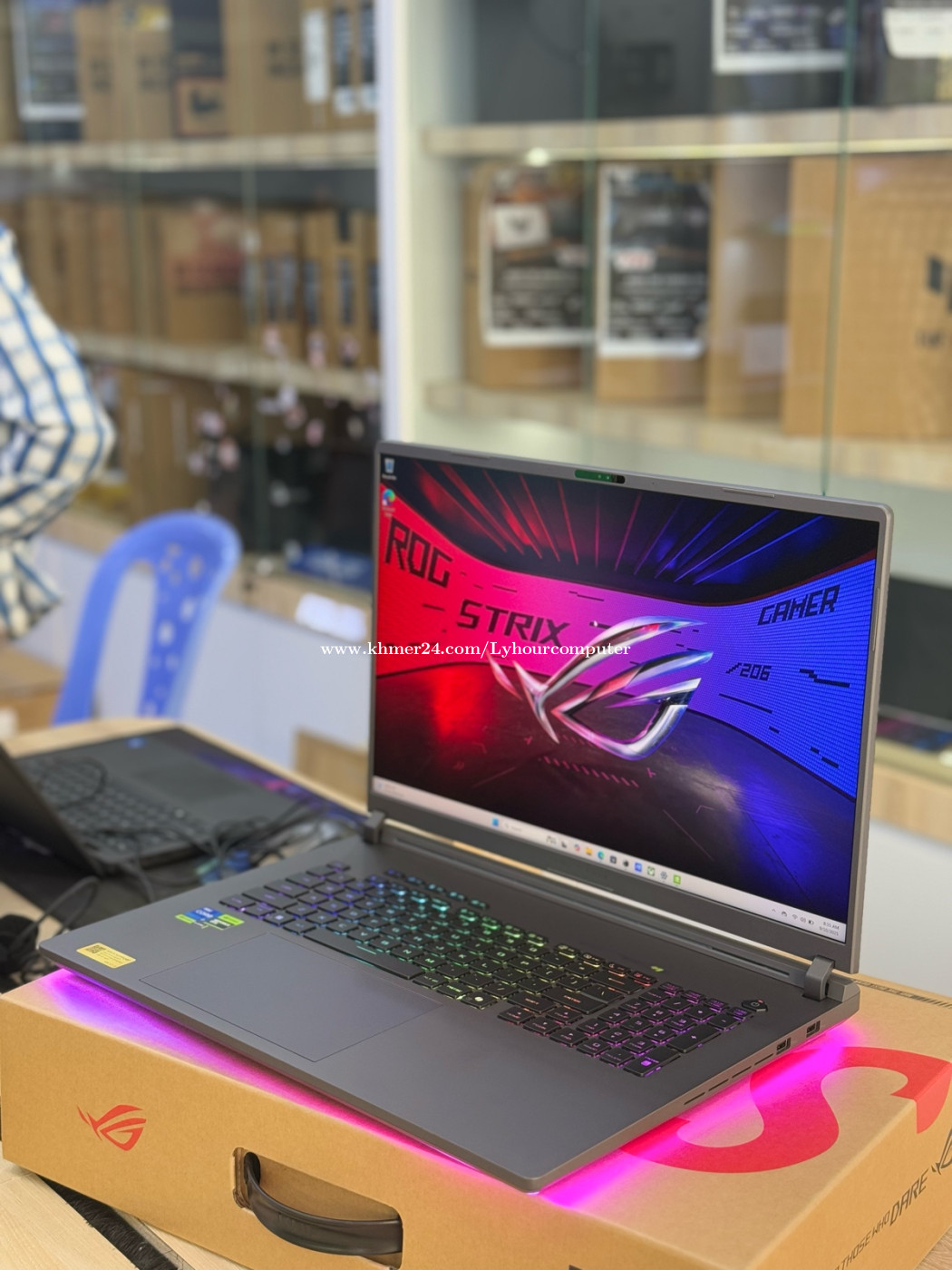 ASUS ROG G815LP Ultra9 16G-1TB-5070 8GB 2.5K តម្លៃ $2199 ក្នុង ...