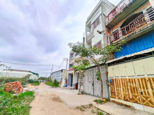 🫶 ផ្ទះលក់ ឬ ជួល នៅមុខព្រលានយន្តហោះ ក្រោយវត្តតាំងក្រសាំង