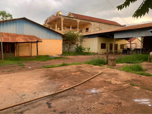 ‎ដីលក់ឬជួលផ្លូវជាតិលេខ៣ក្រោយផ្សារឈូក ខេត្តកំពត