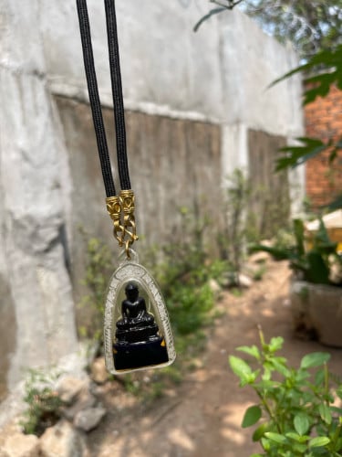 ចែកជាវព្រះពុទ្ធឈ្នះមាសាងពីខ្លឹមរការខ្មៅ100%ស្រោបផ្លាស្ទីកស្អាតខ្លាំងប្រើផ្ទាល់ខ្លួនទុកចោល