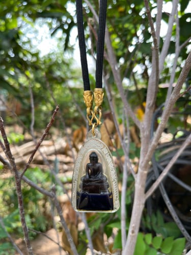 ចែកជាវព្រះពុទ្ធឈ្នះមាសាងពីខ្លឹមរការខ្មៅ100%ស្រោបផ្លាស្ទីកស្អាតខ្លាំងប្រើផ្ទាល់ខ្លួនទុកចោល