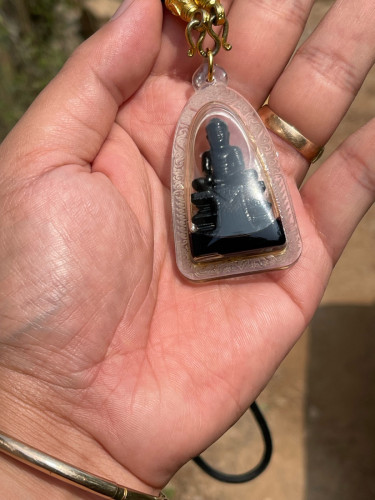 ចែកជាវព្រះពុទ្ធឈ្នះមាសាងពីខ្លឹមរការខ្មៅ100%ស្រោបផ្លាស្ទីកស្អាតខ្លាំងប្រើផ្ទាល់ខ្លួនទុកចោល