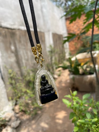 ចែកជាវព្រះពុទ្ធឈ្នះមាសាងពីខ្លឹមរការខ្មៅ100%ស្រោបផ្លាស្ទីកស្អាតខ្លាំងប្រើផ្ទាល់ខ្លួនទុកចោល