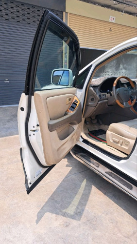 លក់ឡាន Lexus RX300 ឆ្នាំ1999 ប៉ុហ1ពណ៍សរលាំម៉ៃ