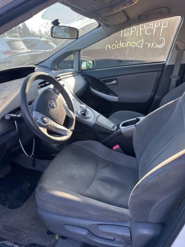 ថ្ងៃ3ខែ6មកដល់Prius 013 option 3 ប្រភេទក្រដាស់ពន្ធ✅099535361 តេលេក្រាម✅070535361