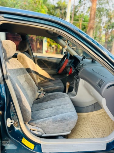 ឡានលក់បងប្អូនToyota Corollaឆ្នាំ1998សុំណុំឡានស្អាតតំលៃ4900$ធានាឡានស្អាត