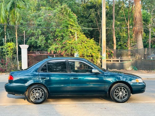 ឡានលក់បងប្អូនToyota Corollaឆ្នាំ1998សុំណុំឡានស្អាតតំលៃ4900$ធានាឡានស្អាត