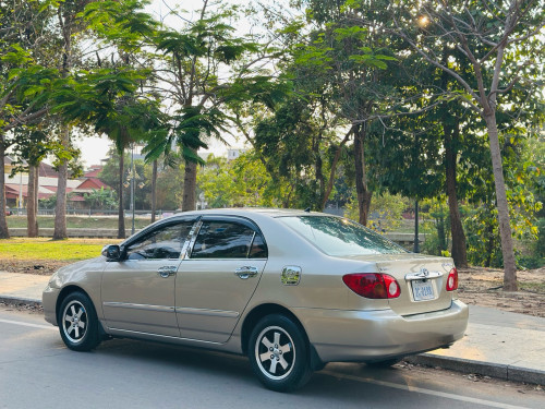 ជំរាបសួរពុកម៉ែបងប្អូនខ្ញុំលក់ឡានមួយគ្រឿងToyota Corollaឆ្នាំ2004ABSប្រភេទឡានថ្មីតំលៃ9900$$និយាយគ្នា។