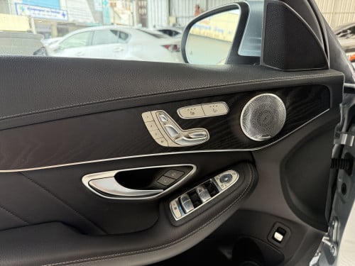 2015 Mercedes-Benz C300 AMG Line Option មហាខ្ពស់ 3ប៉ូតុង គុជ2