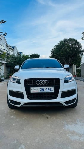 Audi Q7 2012 smartkey( សាំង ) for sale