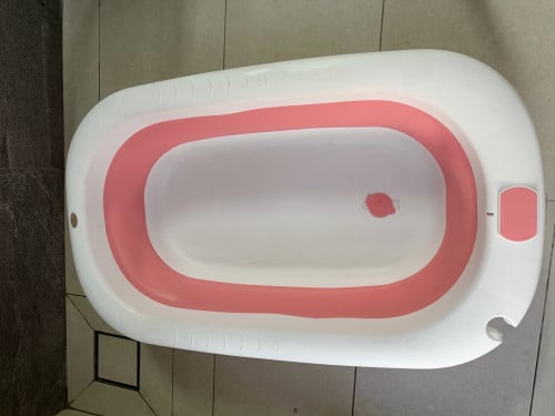 Baby bathtub