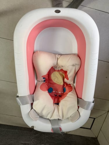 Baby bathtub