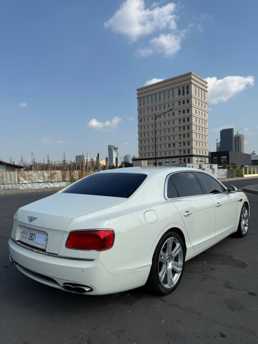 Bentley Flying Spur 2015 ម្ចាស់ដើម