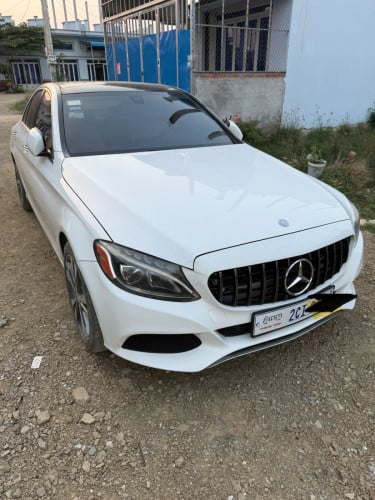 C300 2015 4Matic លក់ប្រញាប់លុយ  តម្លៃចរចា