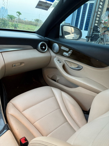C300 2015 4Matic លក់ប្រញាប់លុយ  តម្លៃចរចា