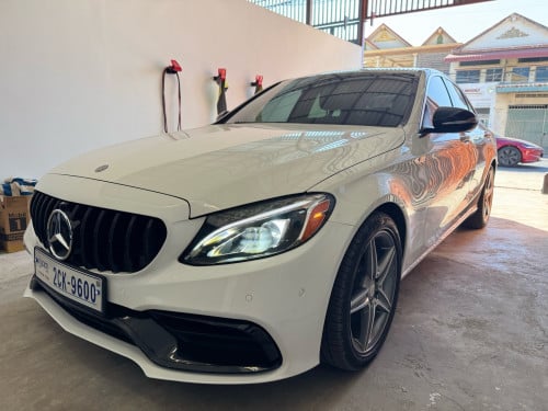 C300 up C63AMG