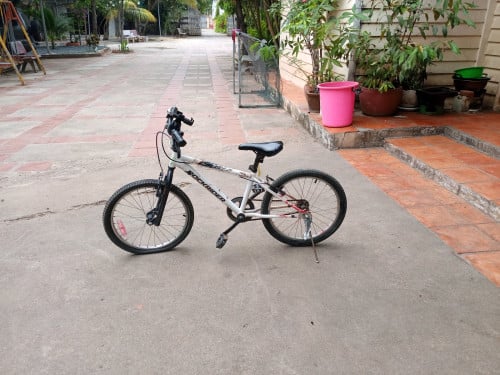 Decathlon Rockrider 2023