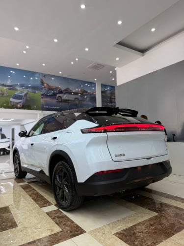 Dongfeng Aeolus l7 PHEV range 110km
