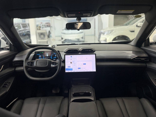 Dongfeng Aeolus l7 PHEV range 110km
