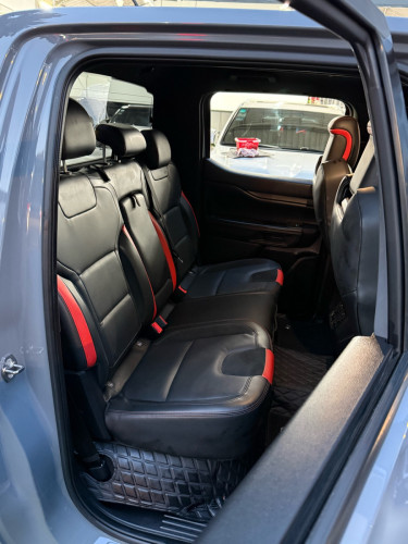 Ford Ranger Raptor 2023 ( សុីម៉ង់​ ) ស្លាកលេខ​ ភ្នំពេញ​ , ម្ចាស់ដេីម​ទិញខ្លាញ់គោ​
