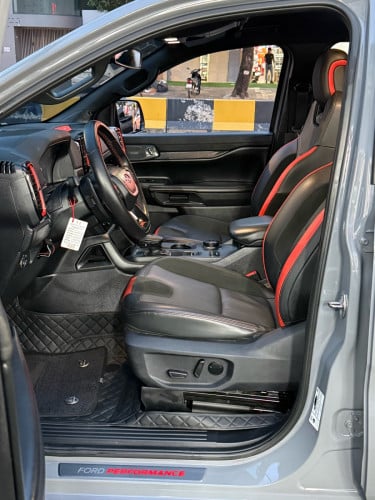 Ford Ranger Raptor 2023 ( សុីម៉ង់​ ) ស្លាកលេខ​ ភ្នំពេញ​ , ម្ចាស់ដេីម​ទិញខ្លាញ់គោ​