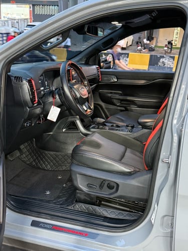Ford Ranger Raptor 2023 ( សុីម៉ង់​ ) ស្លាកលេខ​ ភ្នំពេញ​ , ម្ចាស់ដេីម​ទិញខ្លាញ់គោ​