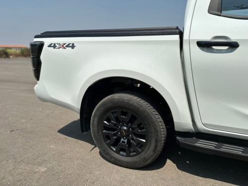ISUZU D-MAX DELUXE 3.0L 2026