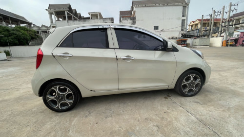 KiaMorning2013លក់8400$
