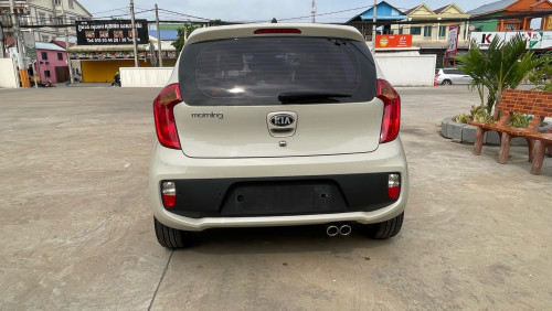 KiaMorning2013លក់8400$