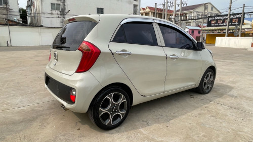 KiaMorning2013លក់8400$
