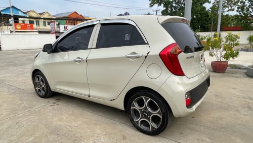 KiaMorning2013លក់8400$